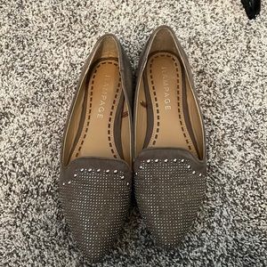 Rampage Taupe Suede Studded Pointy Flats | 9M Like new